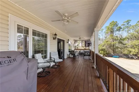 144 W Lake Ridge Road Raeford NC 28376
