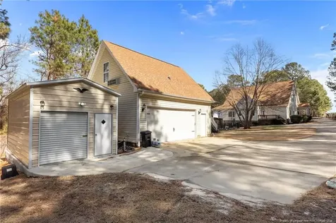 144 W Lake Ridge Road Raeford NC 28376