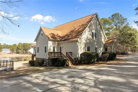 144 W Lake Ridge Road Raeford NC 28376