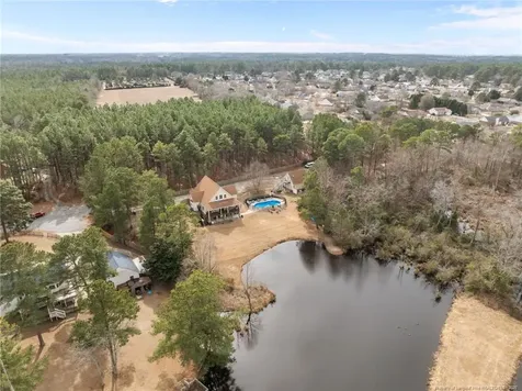 144 W Lake Ridge Road Raeford NC 28376