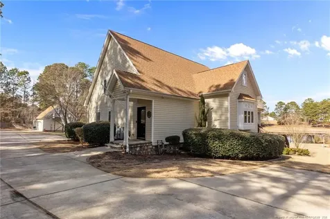 144 W Lake Ridge Road Raeford NC 28376