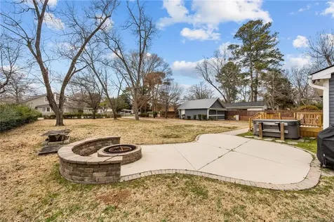 1209 N Elm Street Lumberton NC 28358