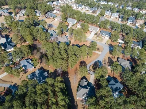 34 Old Pine Court Spring Lake NC 28390