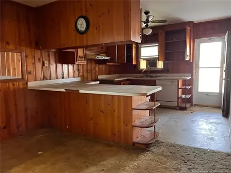 10199 Aberdeen Road Aberdeen NC 28315