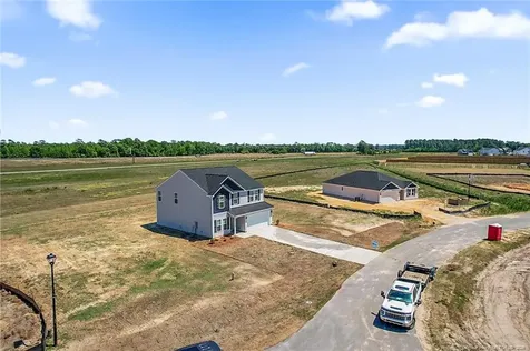 80 Coachman Lane Autryville NC 28318