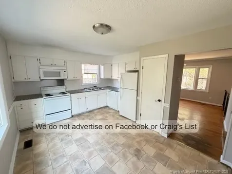 563 Alleghany Road Fayetteville NC 28304