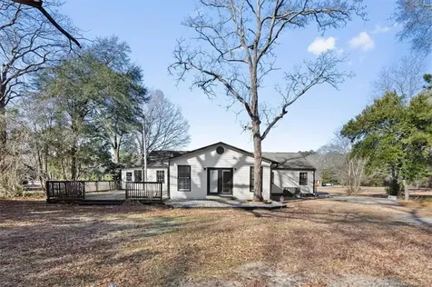 912 Main Street N Raeford NC 28376