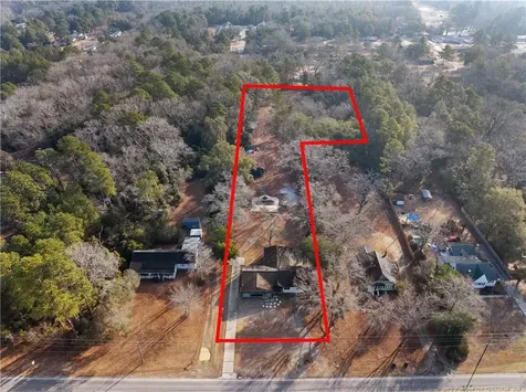 912 Main Street N Raeford NC 28376