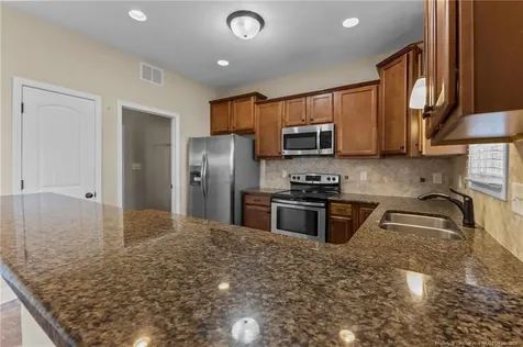 808 Bellingham Way Fayetteville NC 28312