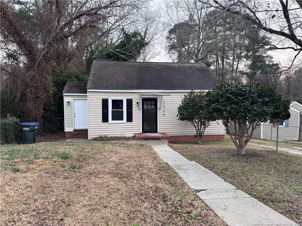 1529 Lacy Street Fayetteville NC 28305