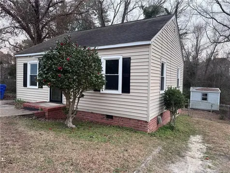1529 Lacy Street Fayetteville NC 28305