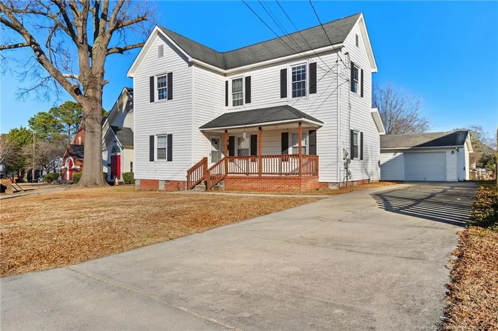 107 N 12th Street Erwin NC 28339