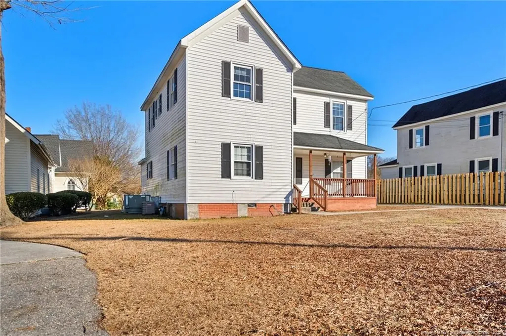107 N 12th Street Erwin NC 28339