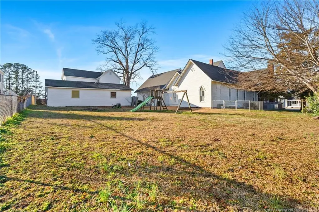 107 N 12th Street Erwin NC 28339
