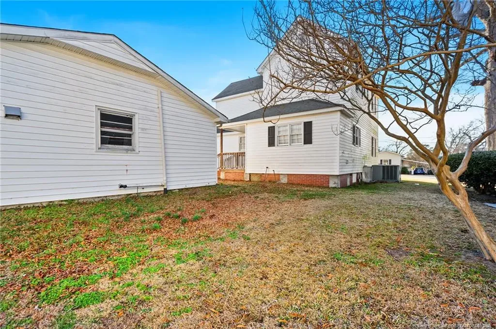 107 N 12th Street Erwin NC 28339