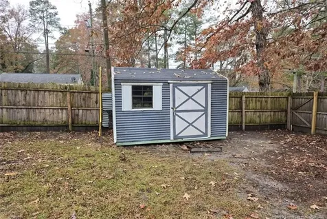 1929 Mcgougan Road Fayetteville NC 28303