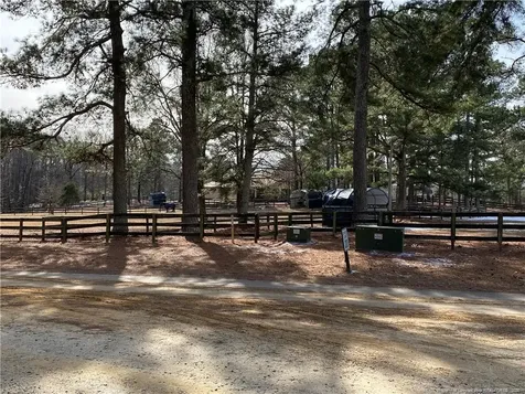 Breezeway Lane Carthage NC 28327