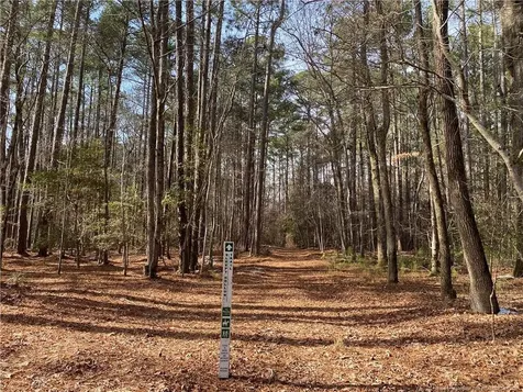 Breezeway Lane Carthage NC 28327