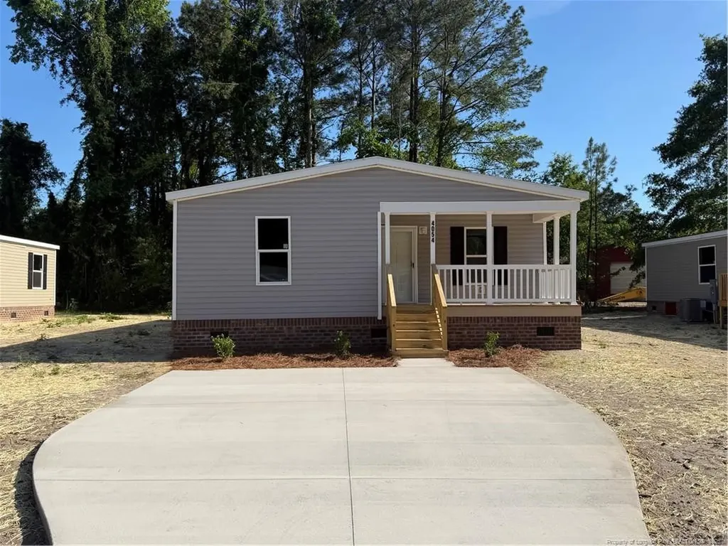 4054 Lodge Drive Wade NC 28395