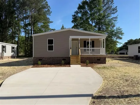 4056 Lodge Drive Wade NC 28395