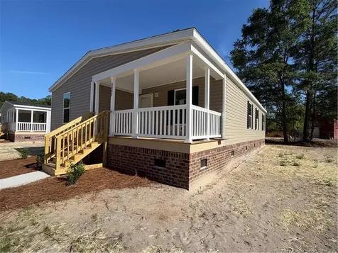 4056 Lodge Drive Wade NC 28395
