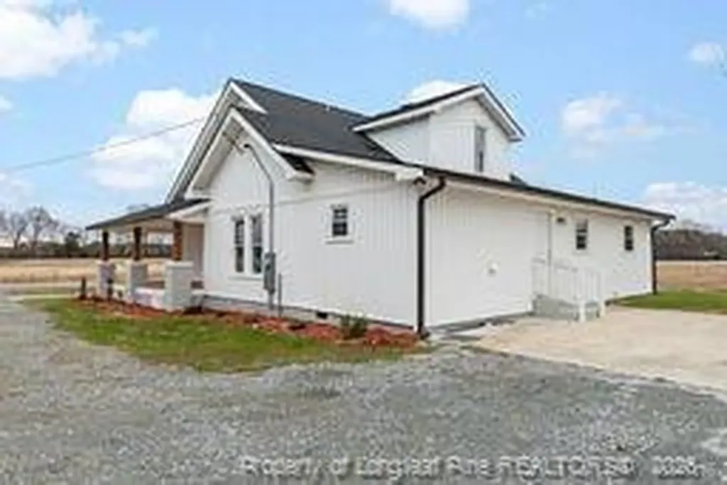 1222 Brinkley Road Dunn NC 28334