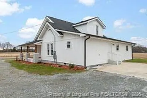 1222 Brinkley Road Dunn NC 28334