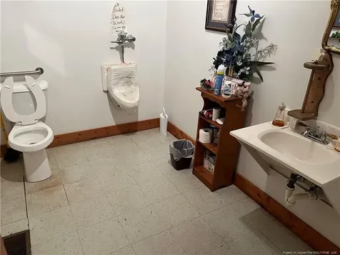 213 E Columbus Street Whiteville NC 28472