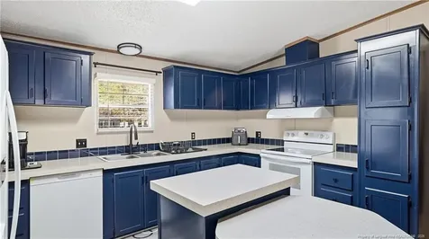 716 Pinecrest Street Carthage NC 28327