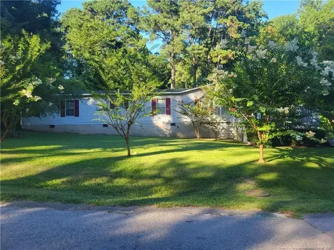 716 Pinecrest Street Carthage NC 28327