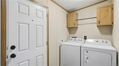 716 Pinecrest Street Carthage NC 28327