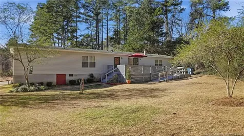 716 Pinecrest Street Carthage NC 28327