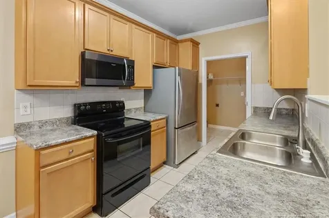 1329 Kershaw Loop Fayetteville NC 28314
