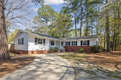 4196 Cliffdale Road Fayetteville NC 28303