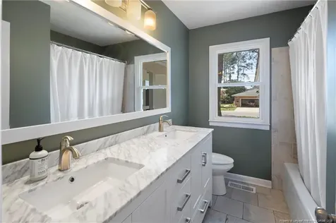 4196 Cliffdale Road Fayetteville NC 28303