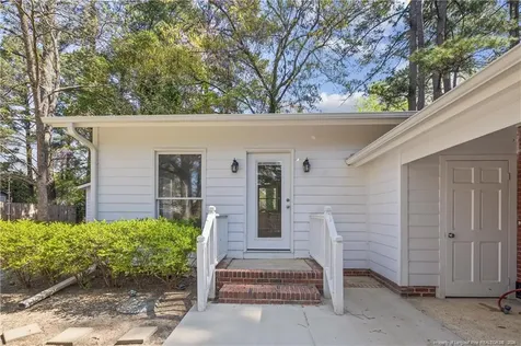 4196 Cliffdale Road Fayetteville NC 28303