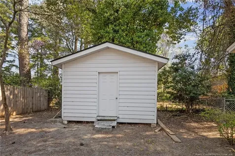 4196 Cliffdale Road Fayetteville NC 28303
