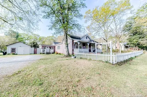 509 Carthage Street Cameron NC 28326