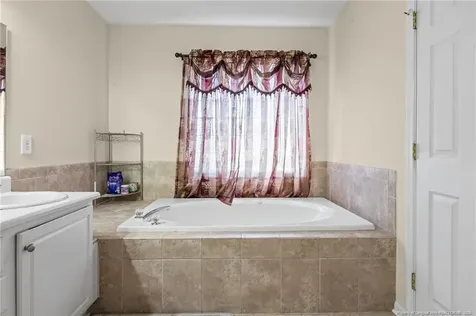 3805 Sunchase Drive Fayetteville NC 28306