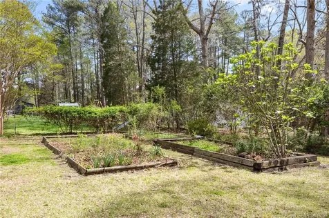 408 Sherwood Drive Sanford NC 27330