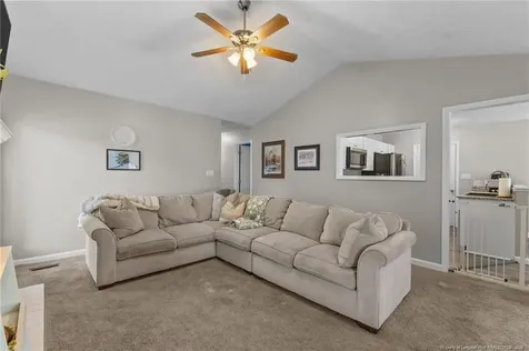4521 Park Knoll Lane Fayetteville NC 28304
