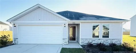 1511 Percheron Path Fayetteville NC 28312