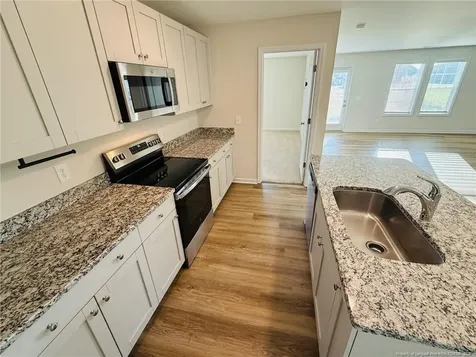 1511 Percheron Path Fayetteville NC 28312