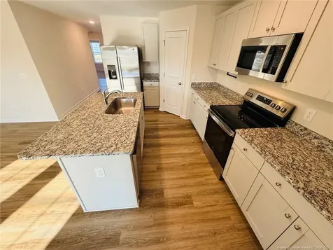 1511 Percheron Path Fayetteville NC 28312