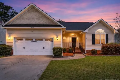 212 Lennox Loop Raeford NC 28376