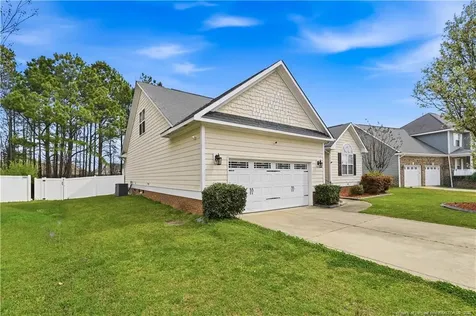 212 Lennox Loop Raeford NC 28376