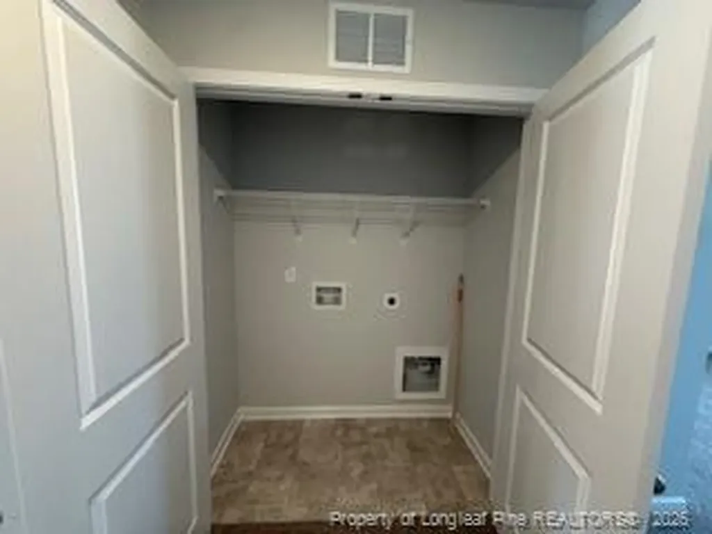 25 Stout Landing Dunn NC 28334