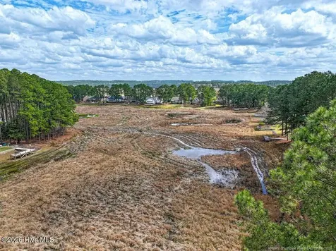 793 Daphne Lane Vass NC 28394