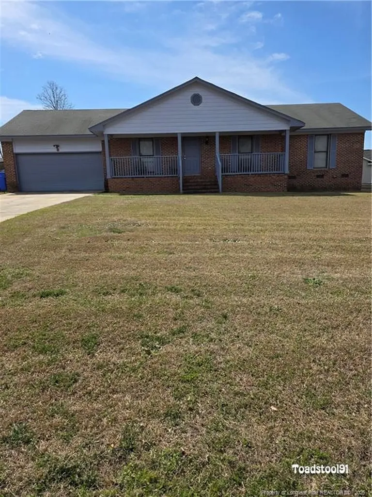 513 Roundtree Drive Fayetteville NC 28303