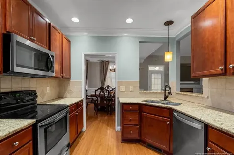 55 London Way Spring Lake NC 28390
